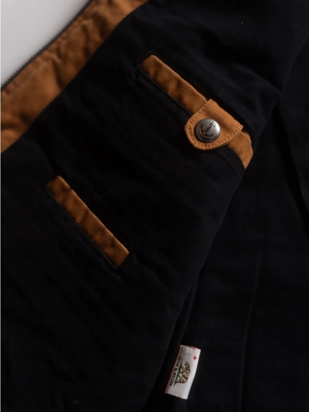 Iron & Resin Work Vest - XL Black - Picture 3 of 6